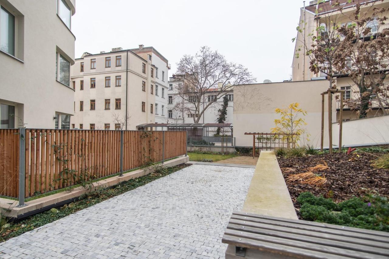 Apartment With Balcony Praha Exteriér fotografie